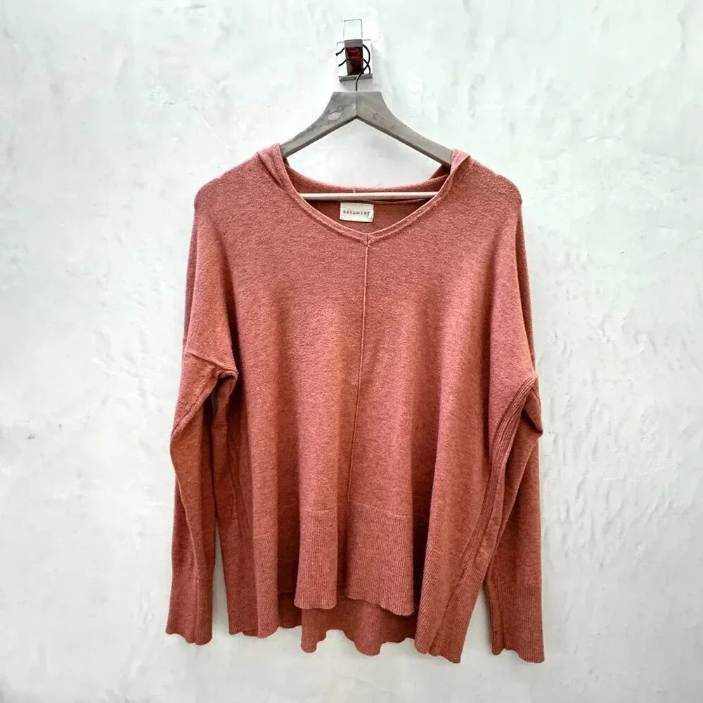 Dreamers || Rust Orange Middle Seam V Neck Hoodie M / L